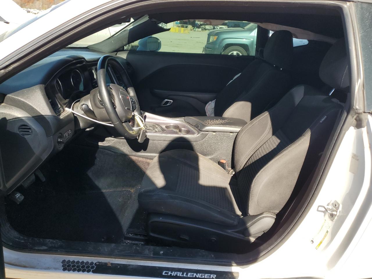 2018 Dodge Challenger Sxt VIN: 2C3CDZAG9JH242675 Lot: 92705155