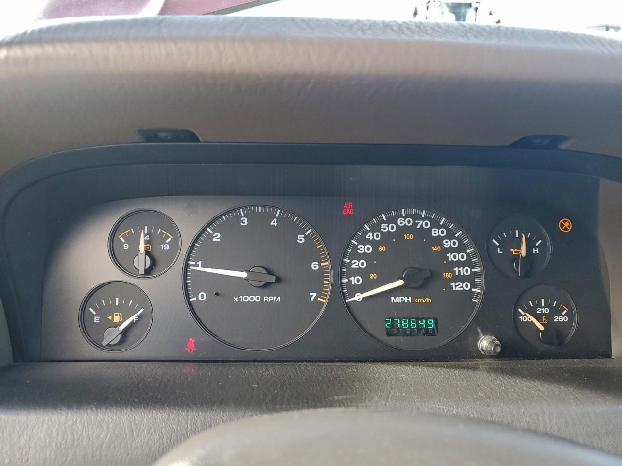 2002 Jeep Grand Cherokee Laredo VIN: 1J8GW48S12C304295 Lot: 94407115