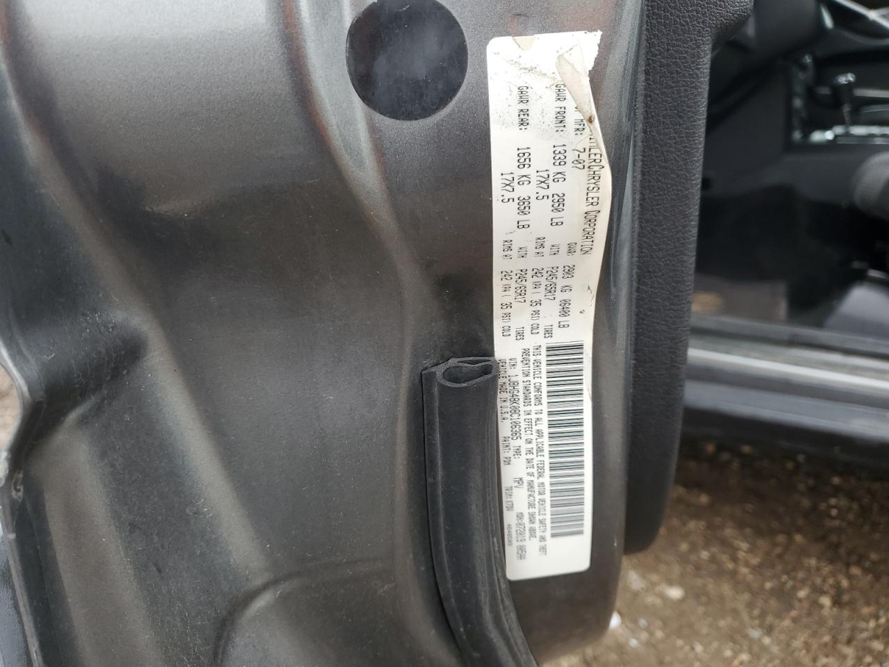 2008 Jeep Commander Sport VIN: 1J8HG48K08C106365 Lot: 92686735