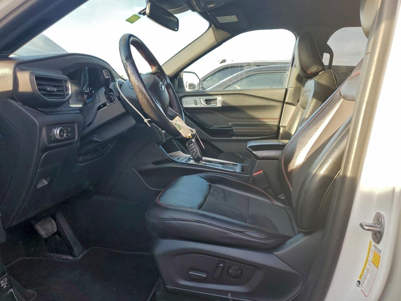 1FMSK7KH2NGB26613 2022 Ford Explorer St-Line