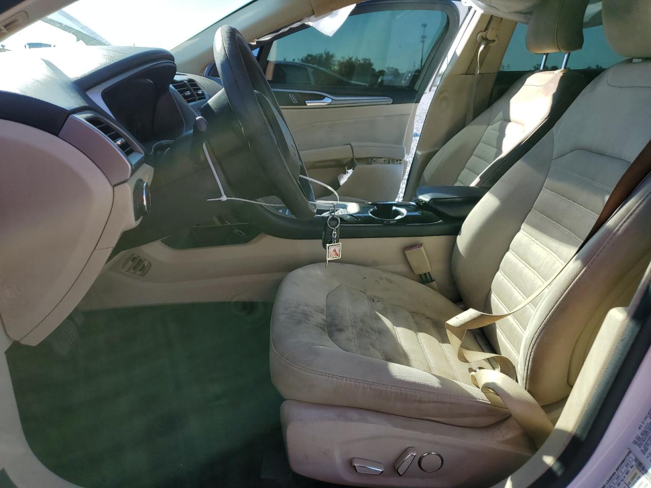 2015 Ford Fusion Se VIN: 3FA6P0H72FR288710 Lot: 93504235