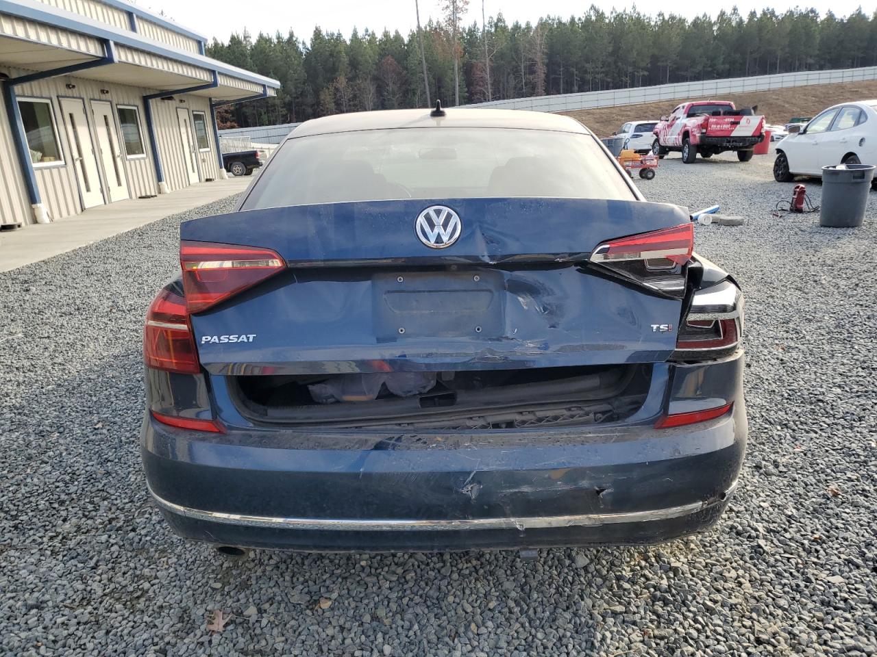 2018 Volkswagen Passat S VIN: 1VWAA7A3XJC031000 Lot: 93539545