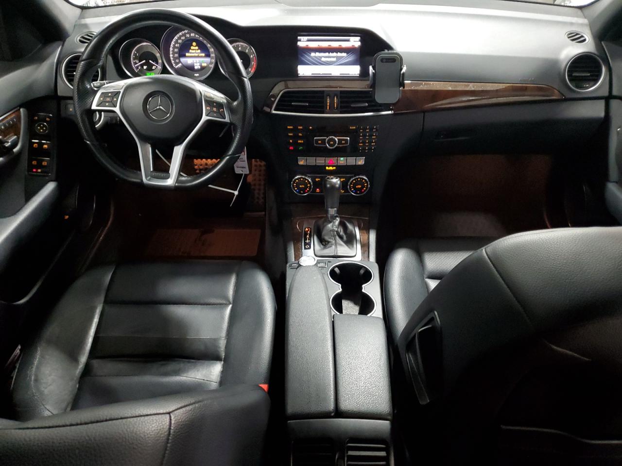 2014 Mercedes-Benz C 300 4Matic VIN: WDDGF8ABXER304585 Lot: 92614685