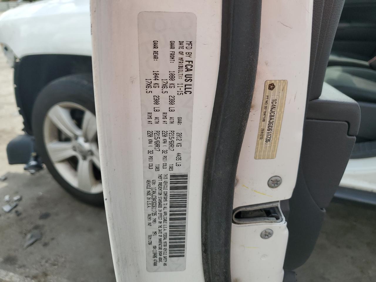 2016 Jeep Compass Sport VIN: 1C4NJCBA3GD611735 Lot: 90937285