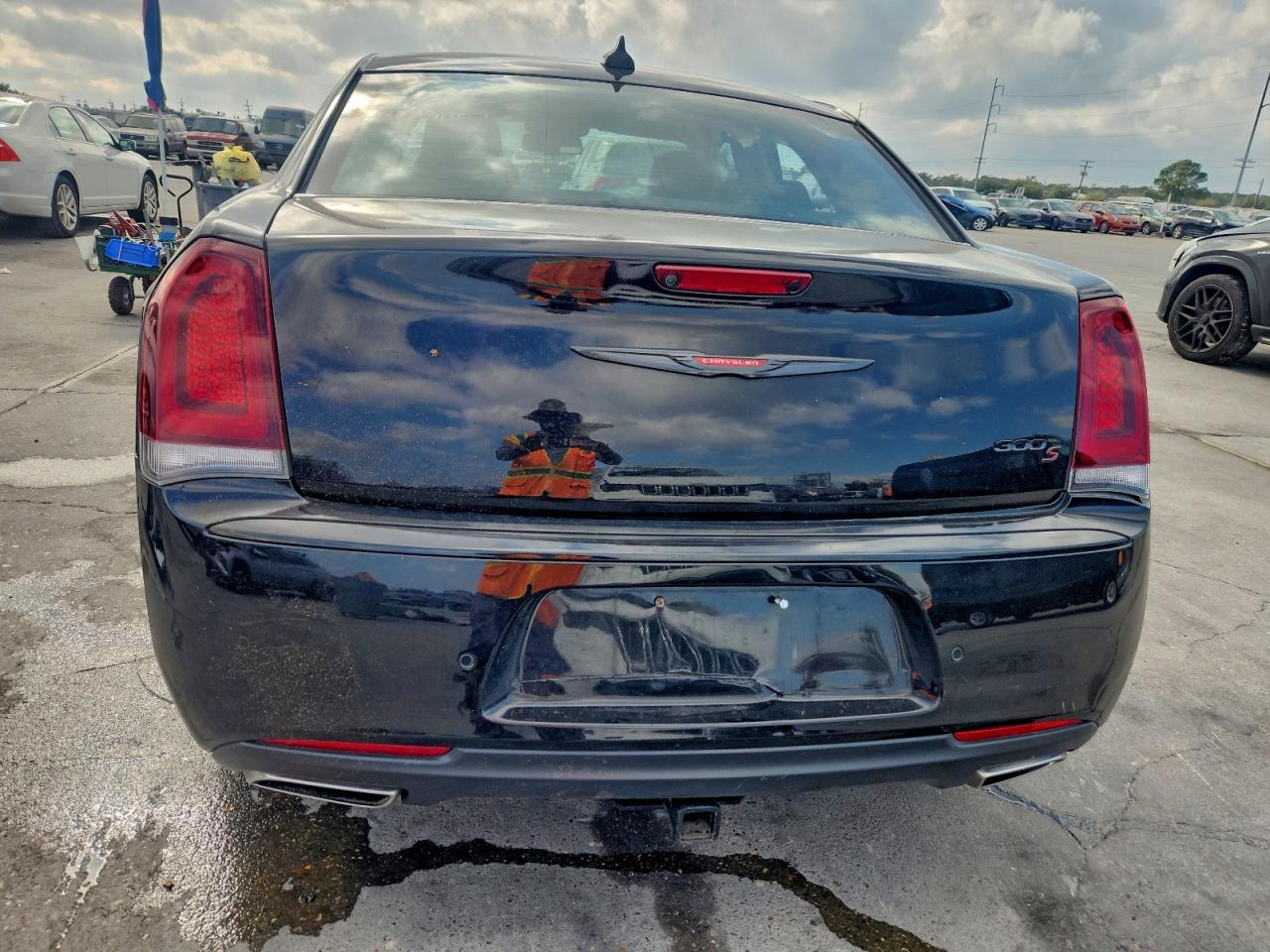 2022 Chrysler 300 S VIN: 2C3CCABG3NH174270 Lot: 91668255