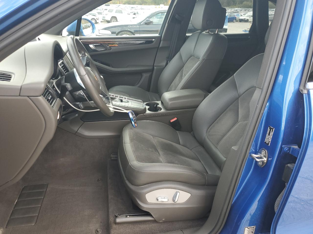 2015 Porsche Macan S VIN: WP1AB2A57FLB43084 Lot: 91285715