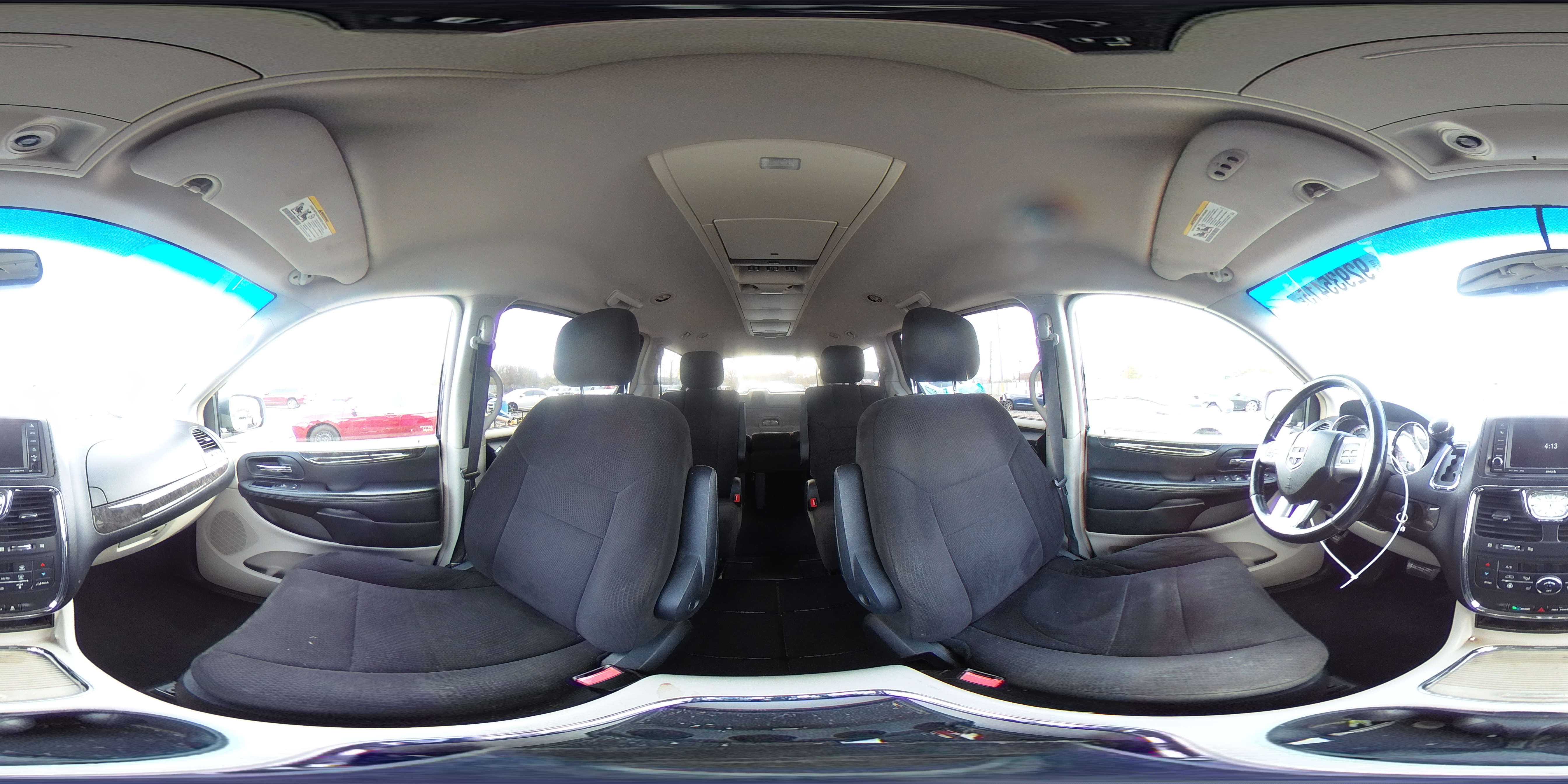 2011 Dodge Grand Caravan Crew VIN: 2D4RN5DG1BR749138 Lot: 92935415