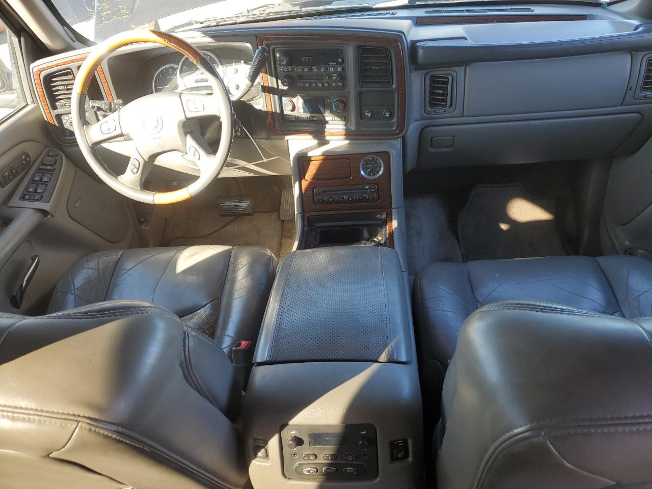 2003 Cadillac Escalade Luxury VIN: 1GYEK63N83R171342 Lot: 91251175