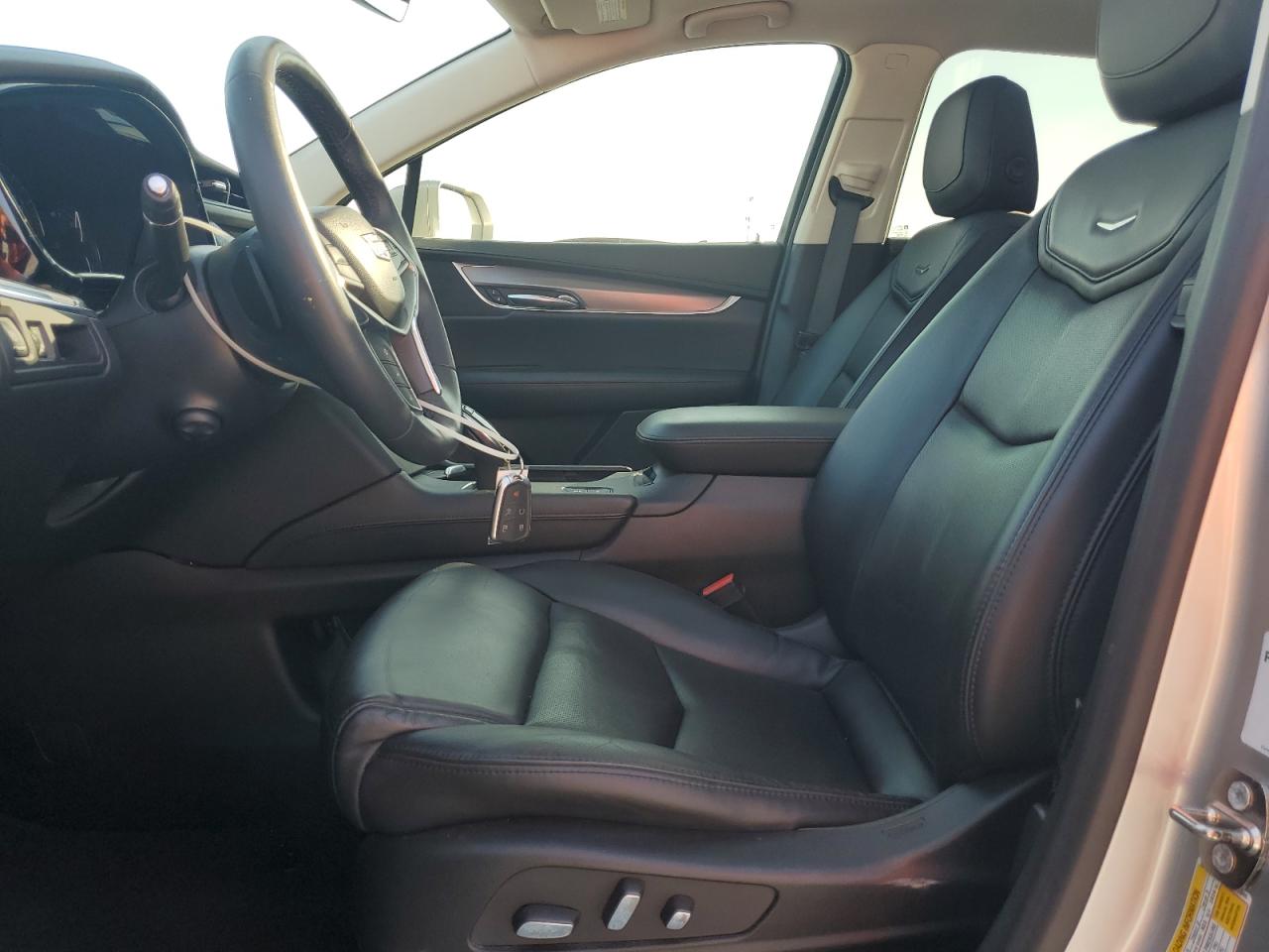 2018 Cadillac Xt5 Premium Luxury VIN: 1GYKNERS7JZ155860 Lot: 93635665