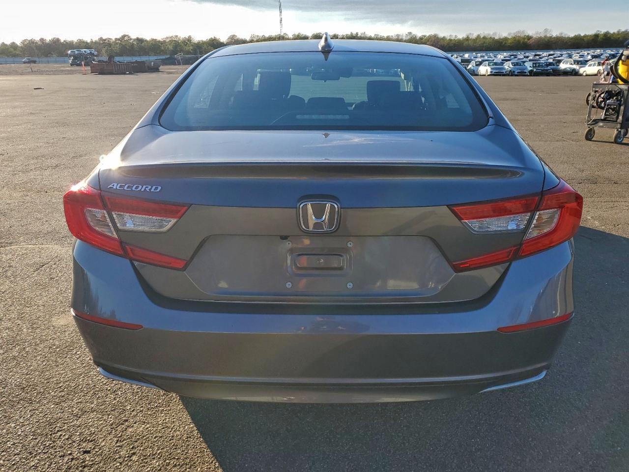 2022 Honda Accord Lx VIN: 1HGCV1F18NA066089 Lot: 93386235