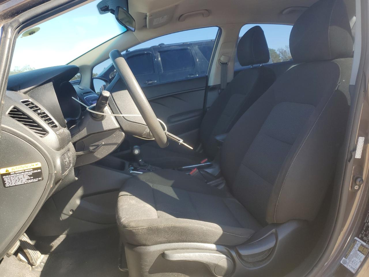 2017 Kia Forte Lx VIN: 3KPFK4A75HE049544 Lot: 91819285