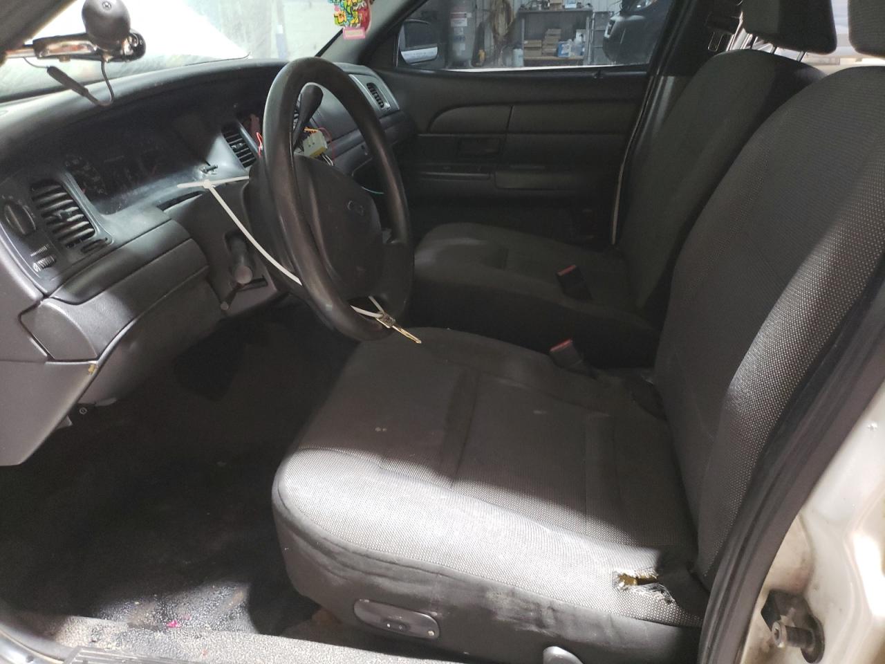 2007 Ford Crown Victoria Police Interceptor VIN: 2FAHP71WX7X131447 Lot: 92891405