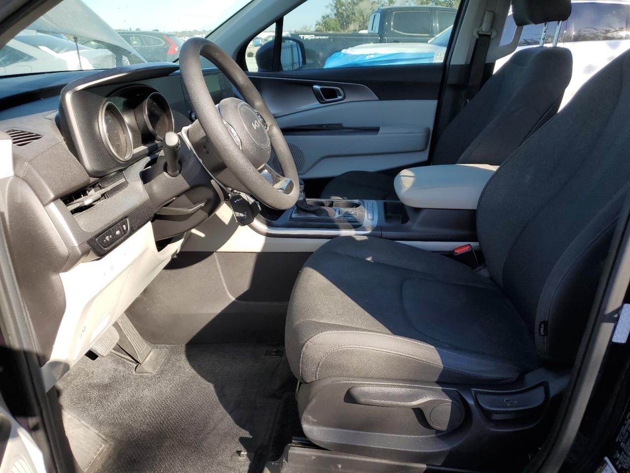 2022 Kia Carnival Lx VIN: KNDNB4H37N6167577 Lot: 85596615