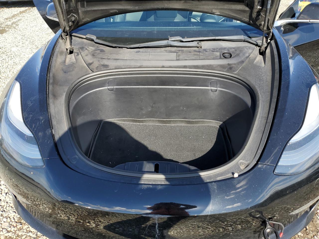 2018 Tesla Model 3 VIN: 5YJ3E1EA4JF172301 Lot: 93027975