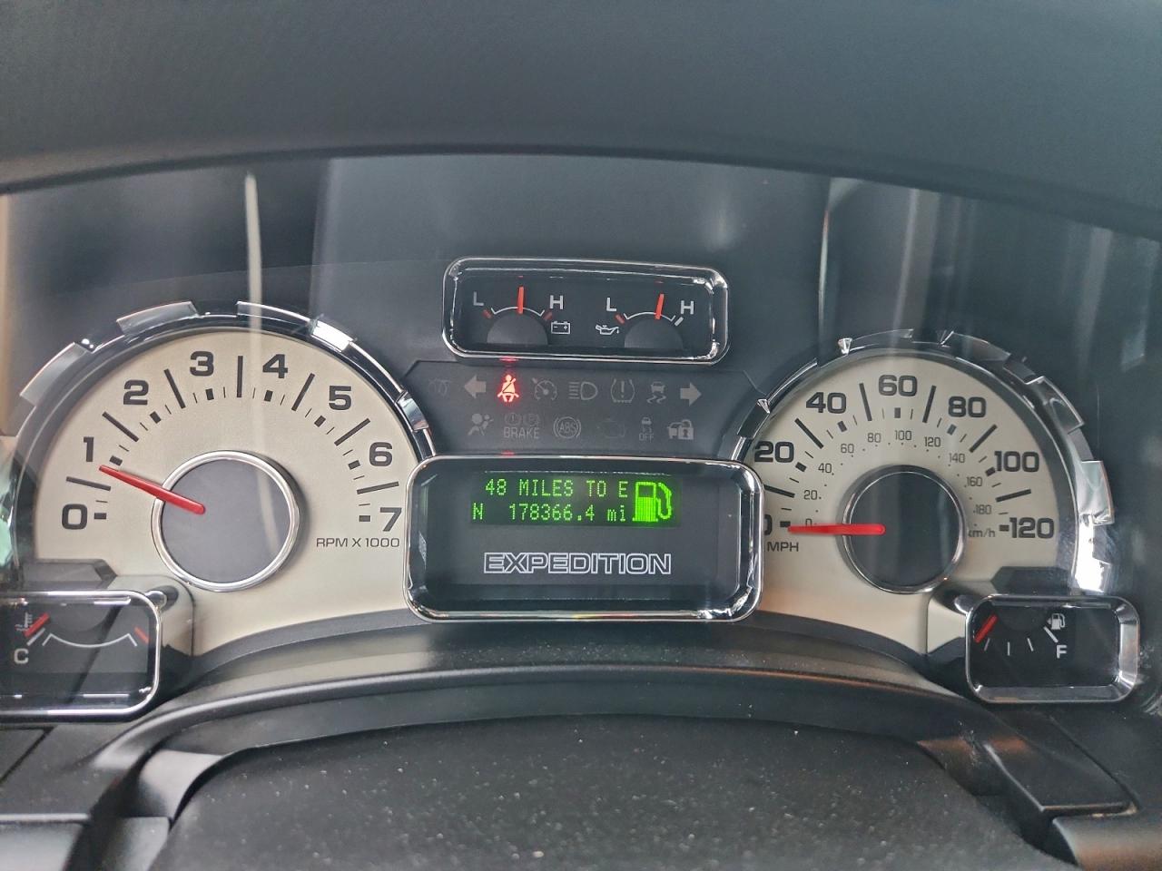 2014 Ford Expedition Limited VIN: 1FMJU2A51EEF61330 Lot: 93103555