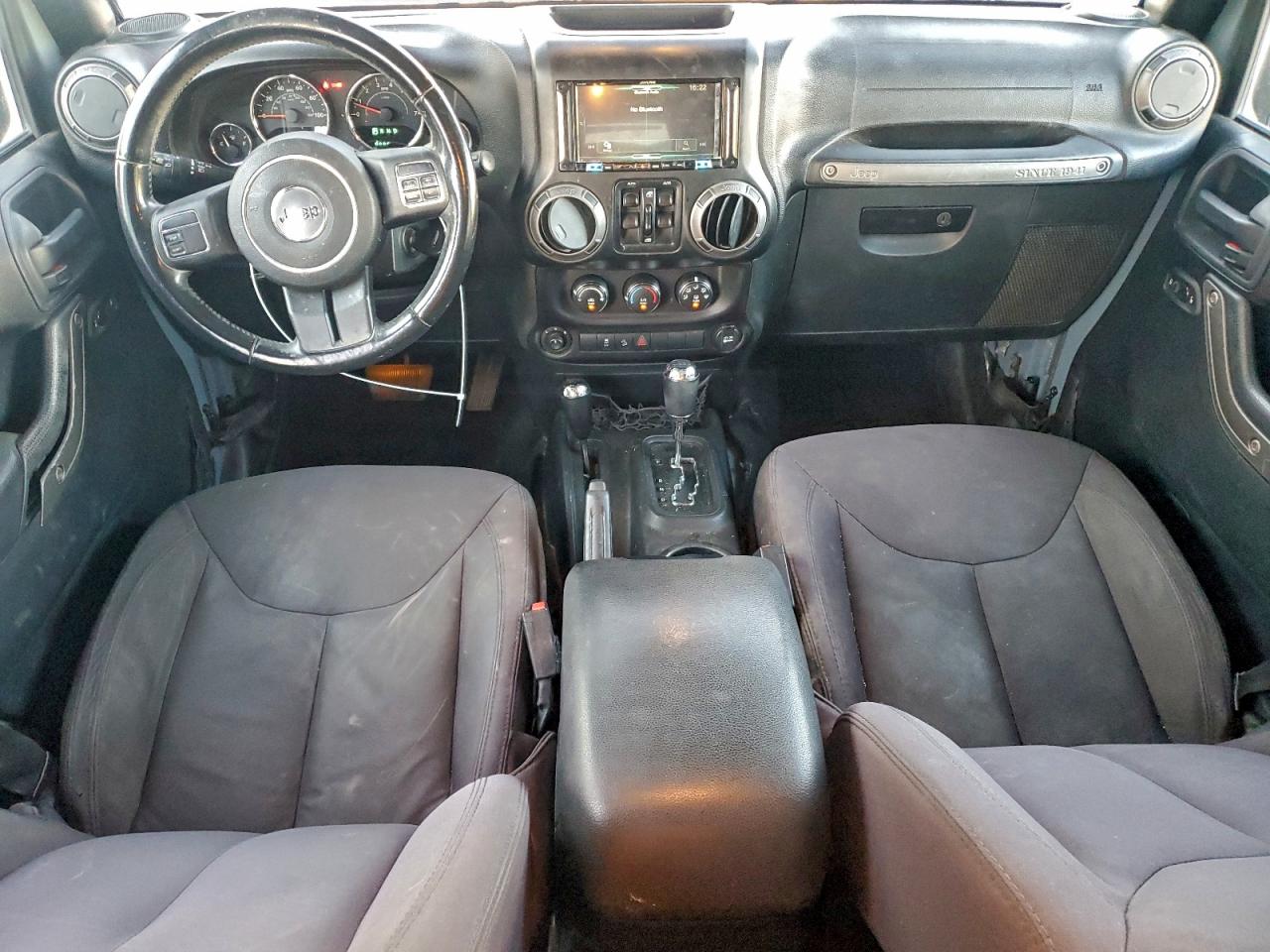 2015 Jeep Wrangler Unlimited Sport VIN: 1C4BJWDG0FL547499 Lot: 94805025