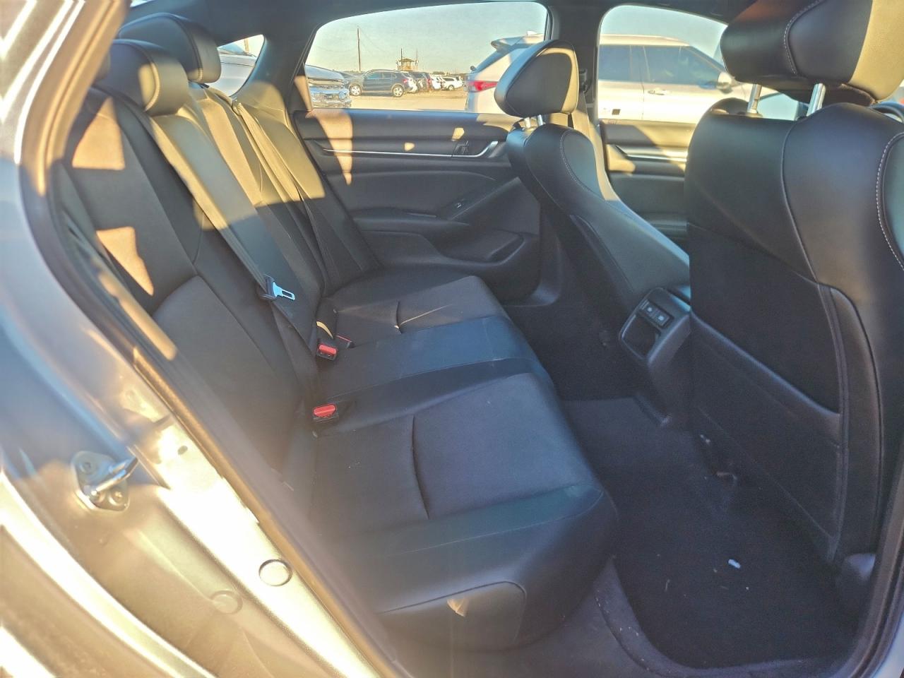 2022 Honda Accord Sport VIN: 1HGCV1F36NA117834 Lot: 94239185