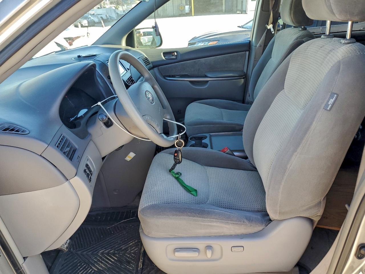 2008 Toyota Sienna Ce VIN: 5TDZK23C08S178356 Lot: 93739355