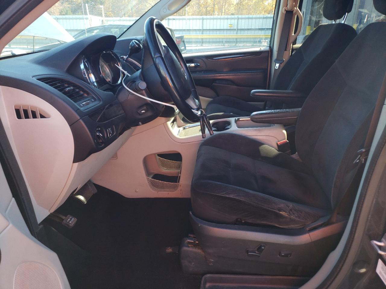 2014 Dodge Grand Caravan Sxt VIN: 2C4RDGCG8ER305529 Lot: 91713685