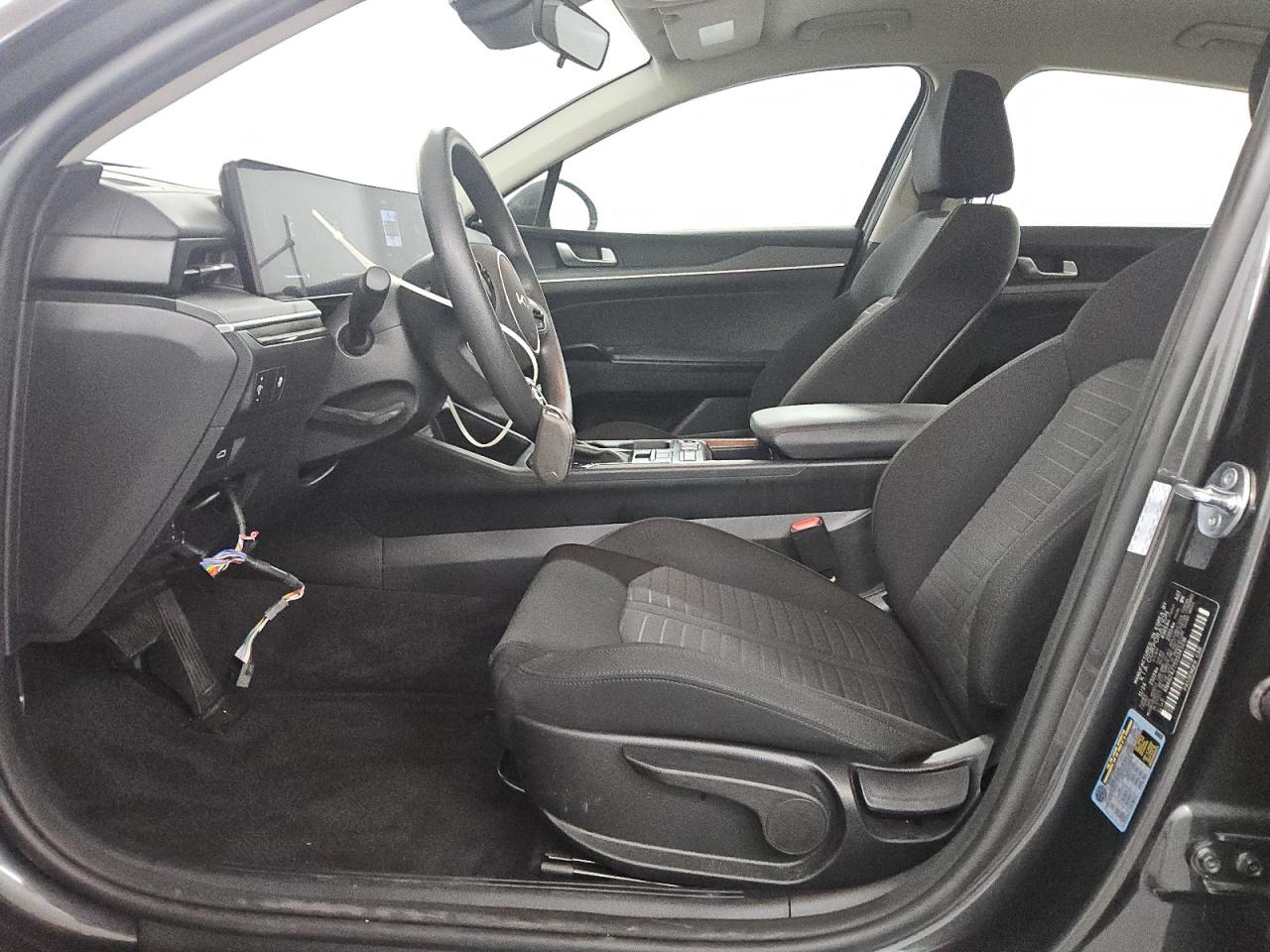 2025 Kia K5 Lxs VIN: KNAG24J75S5345216 Lot: 92125615