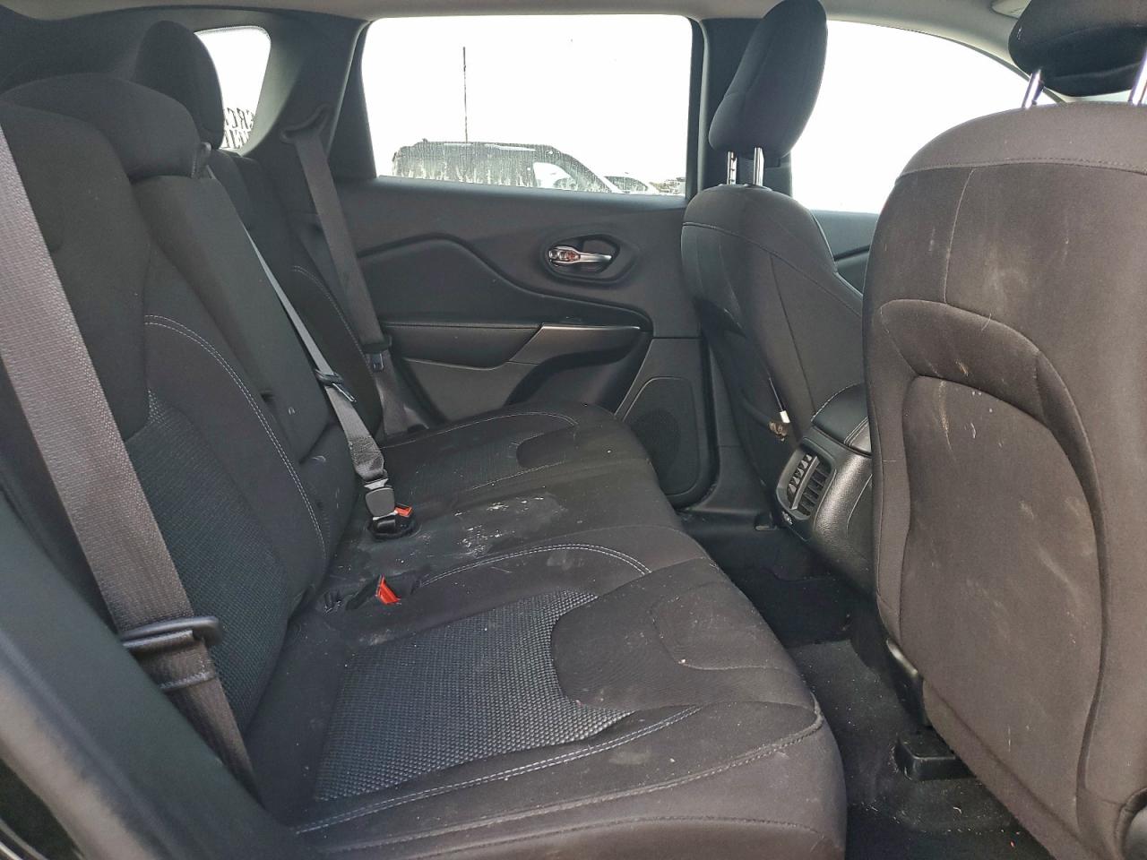 2021 Jeep Cherokee Latitude VIN: 1C4PJLCB4MD136883 Lot: 93519705