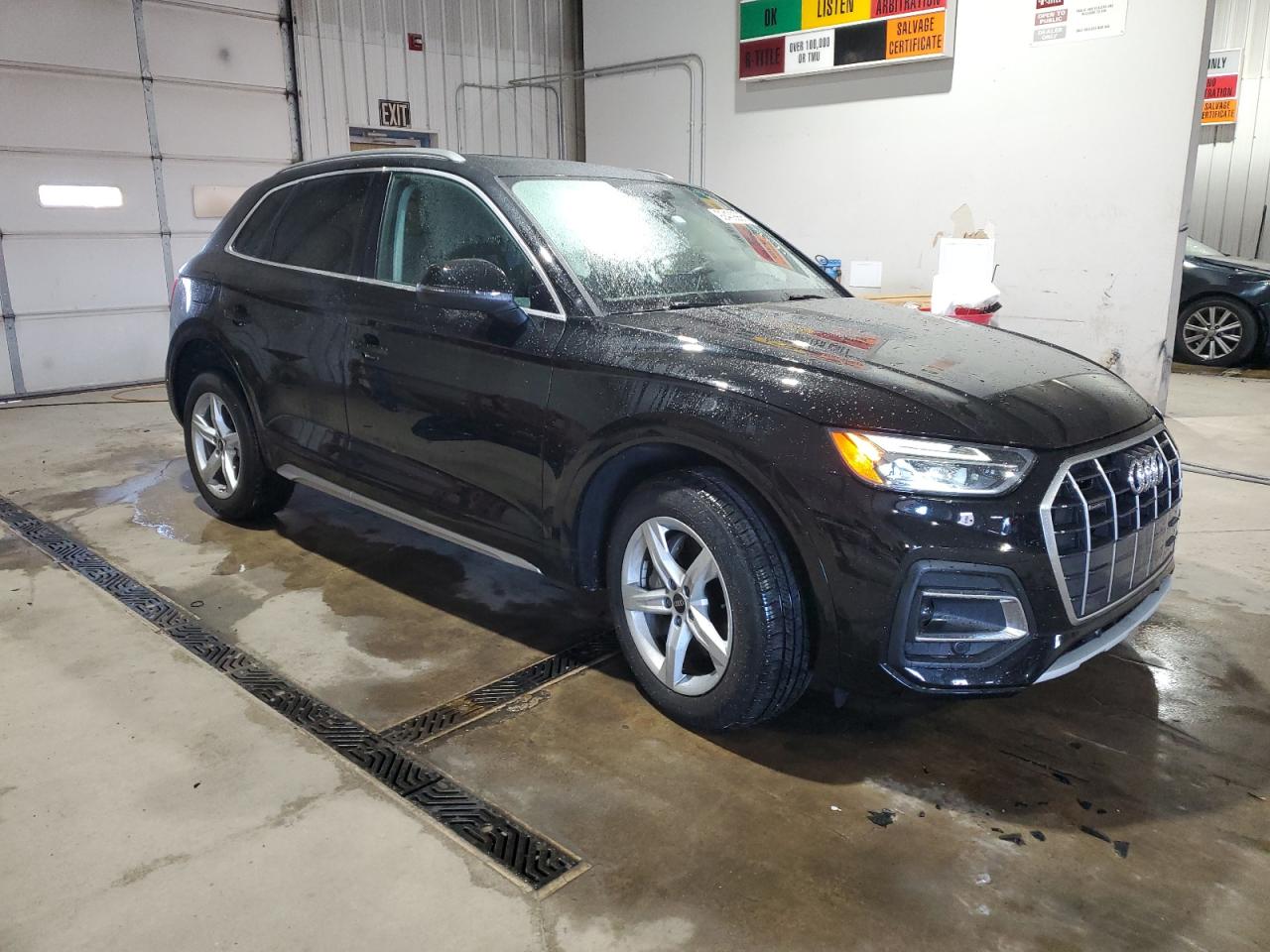 Фото: WA1AAAFY4M2055074