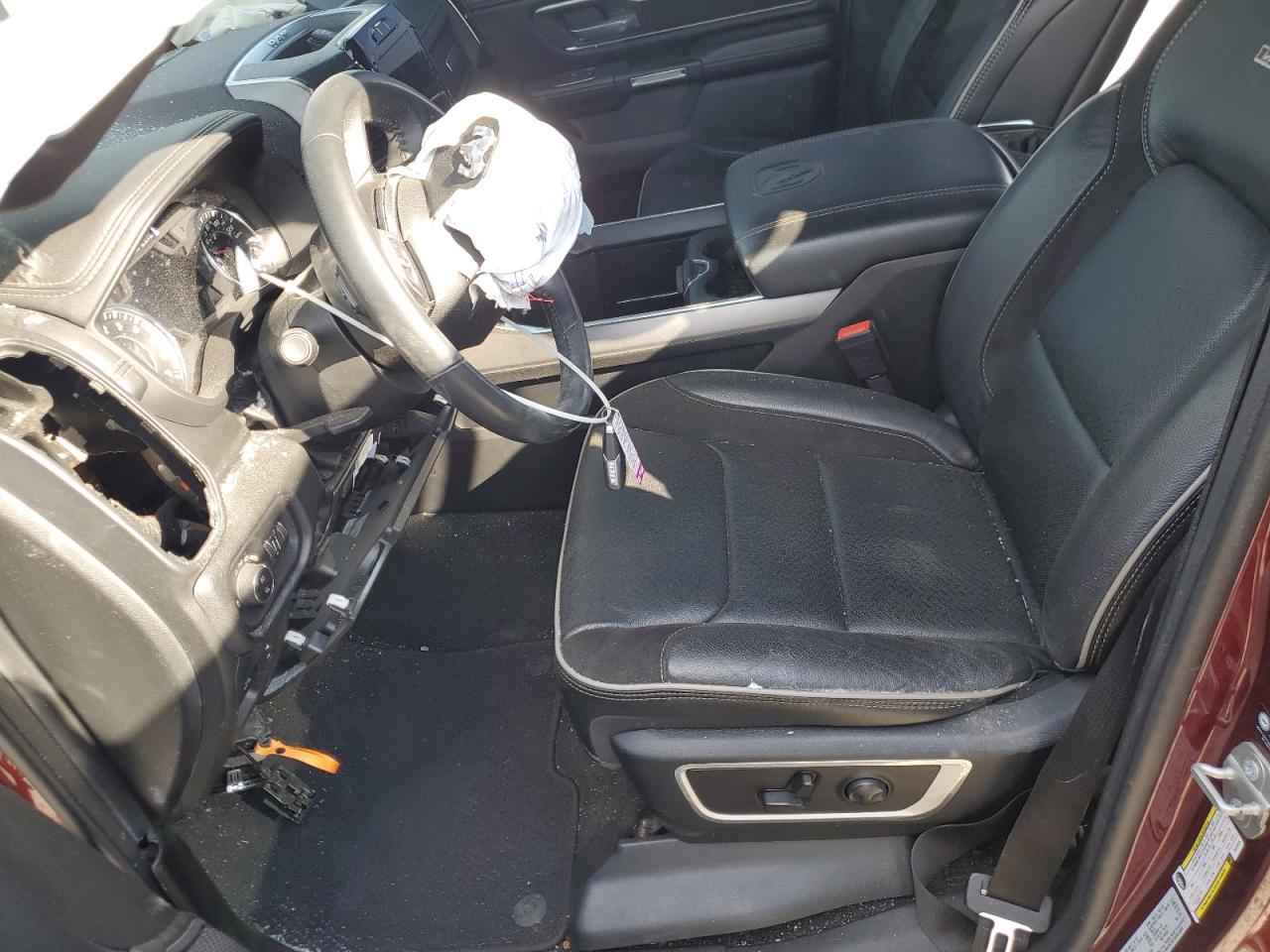 2024 Ram 1500 Laramie VIN: 1C6SRFJT2RN142075 Lot: 93865755