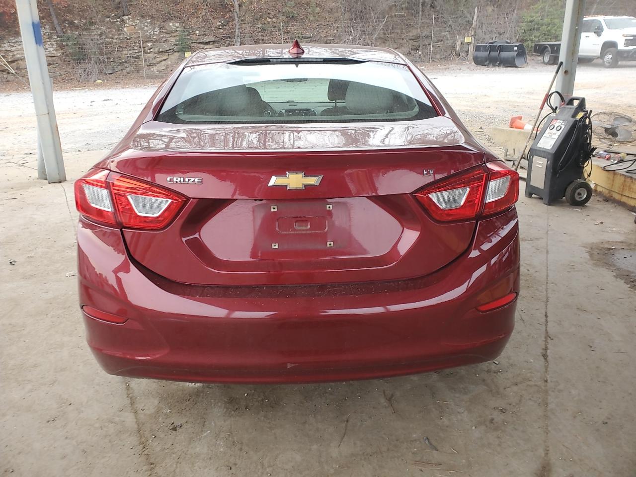2018 Chevrolet Cruze Lt VIN: 1G1BE5SM8J7155937 Lot: 93269845