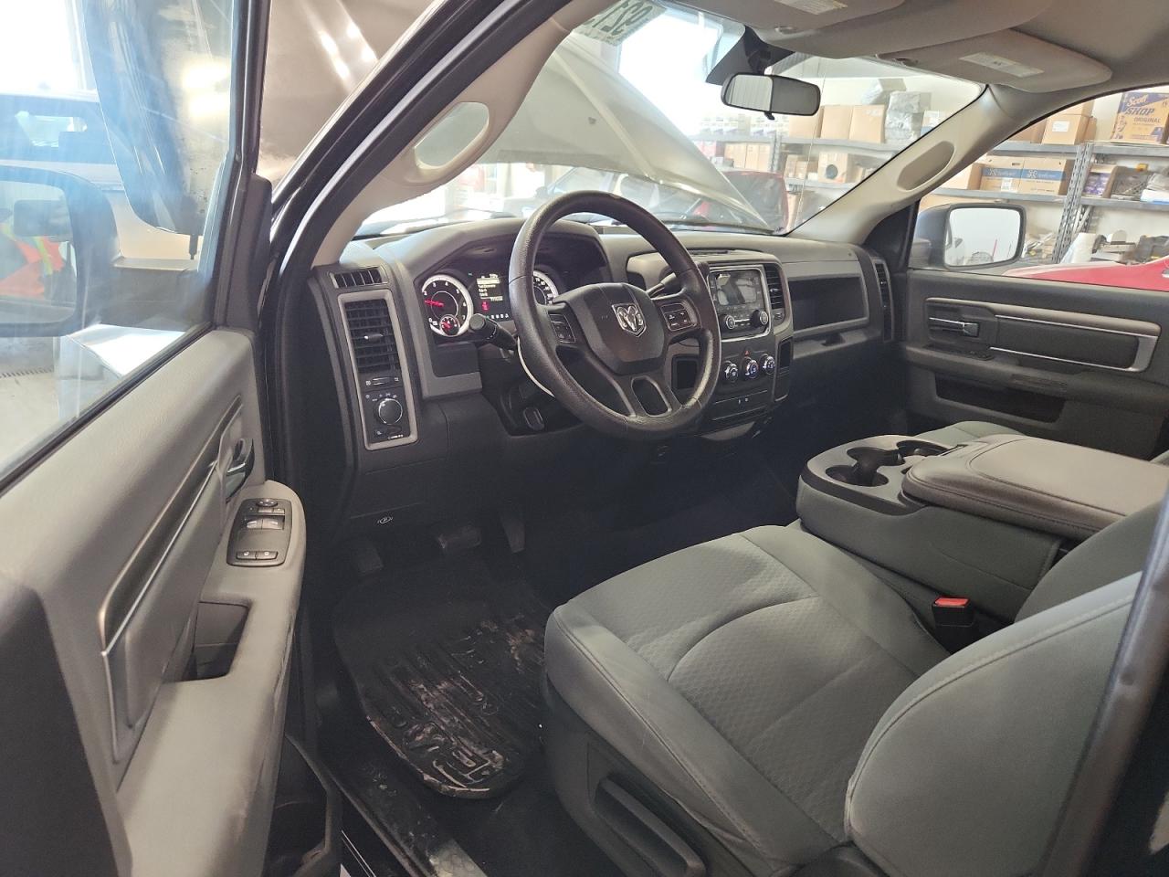 2013 Ram 1500 St VIN: 3C6JR6AP1DG522492 Lot: 92192625