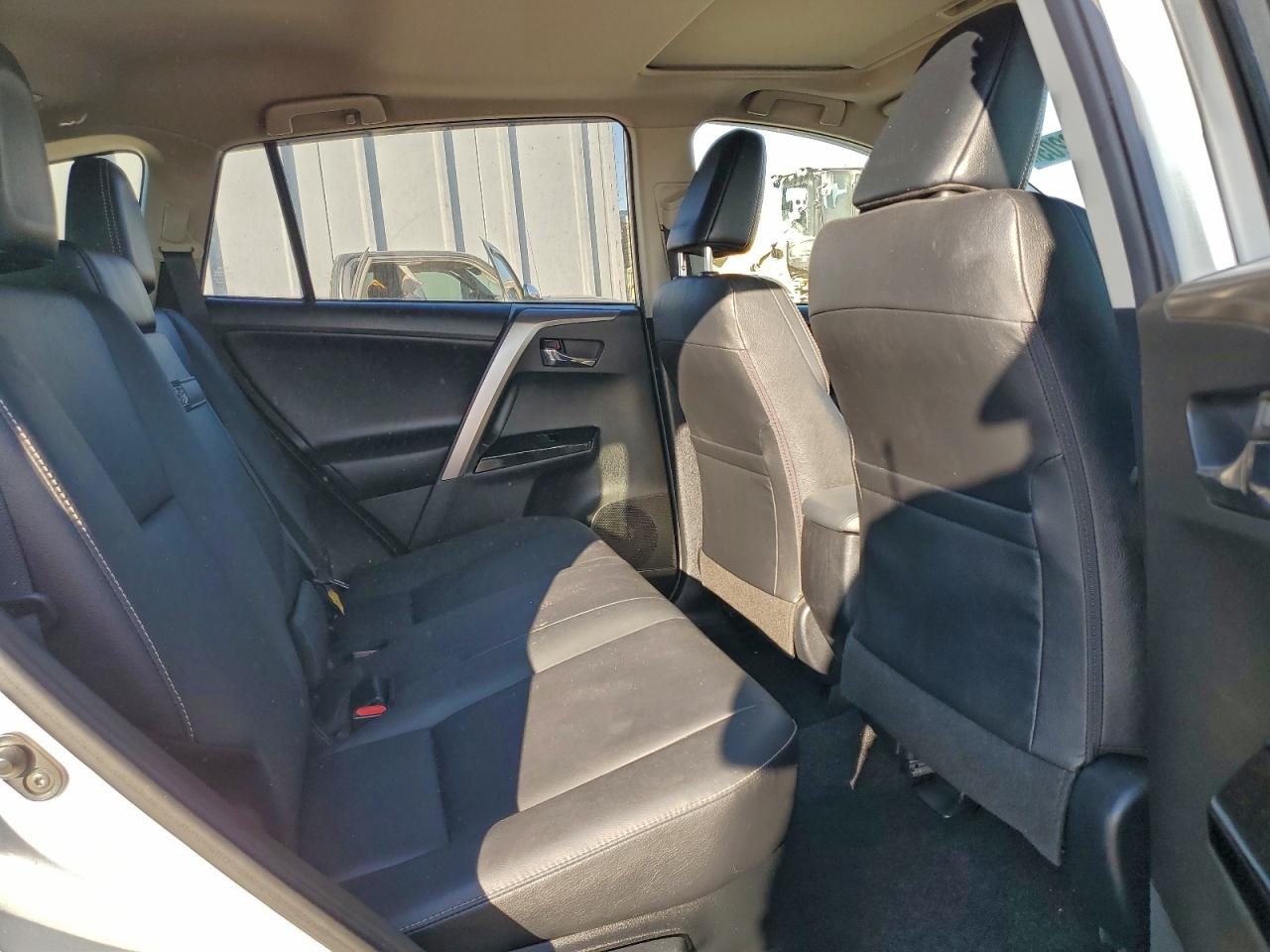 2018 Toyota Rav4 Hv Limited VIN: JTMDJREV7JD195242 Lot: 94122205