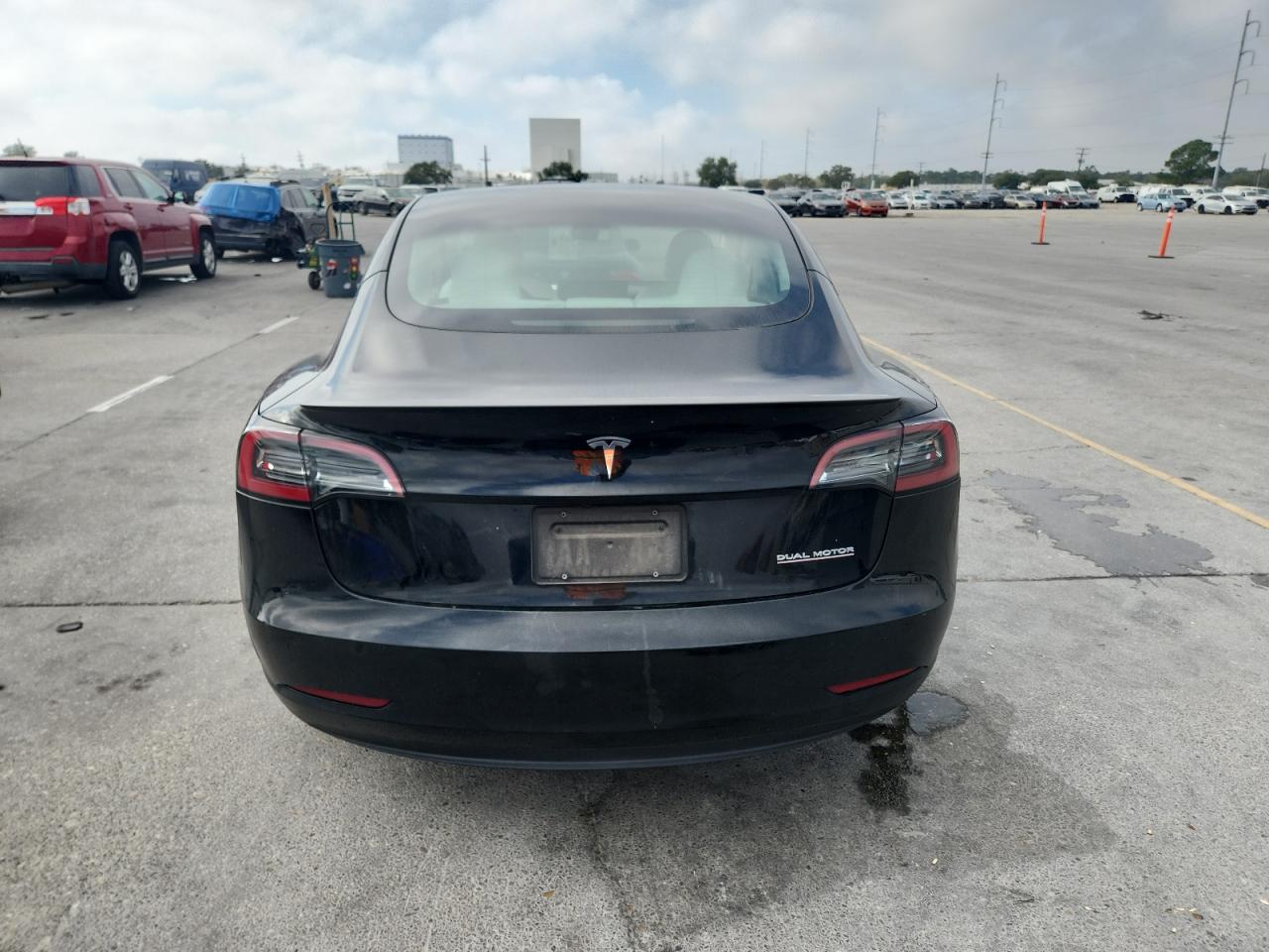 2023 Tesla Model 3 VIN: 5YJ3E1EC3PF697943 Lot: 92732305