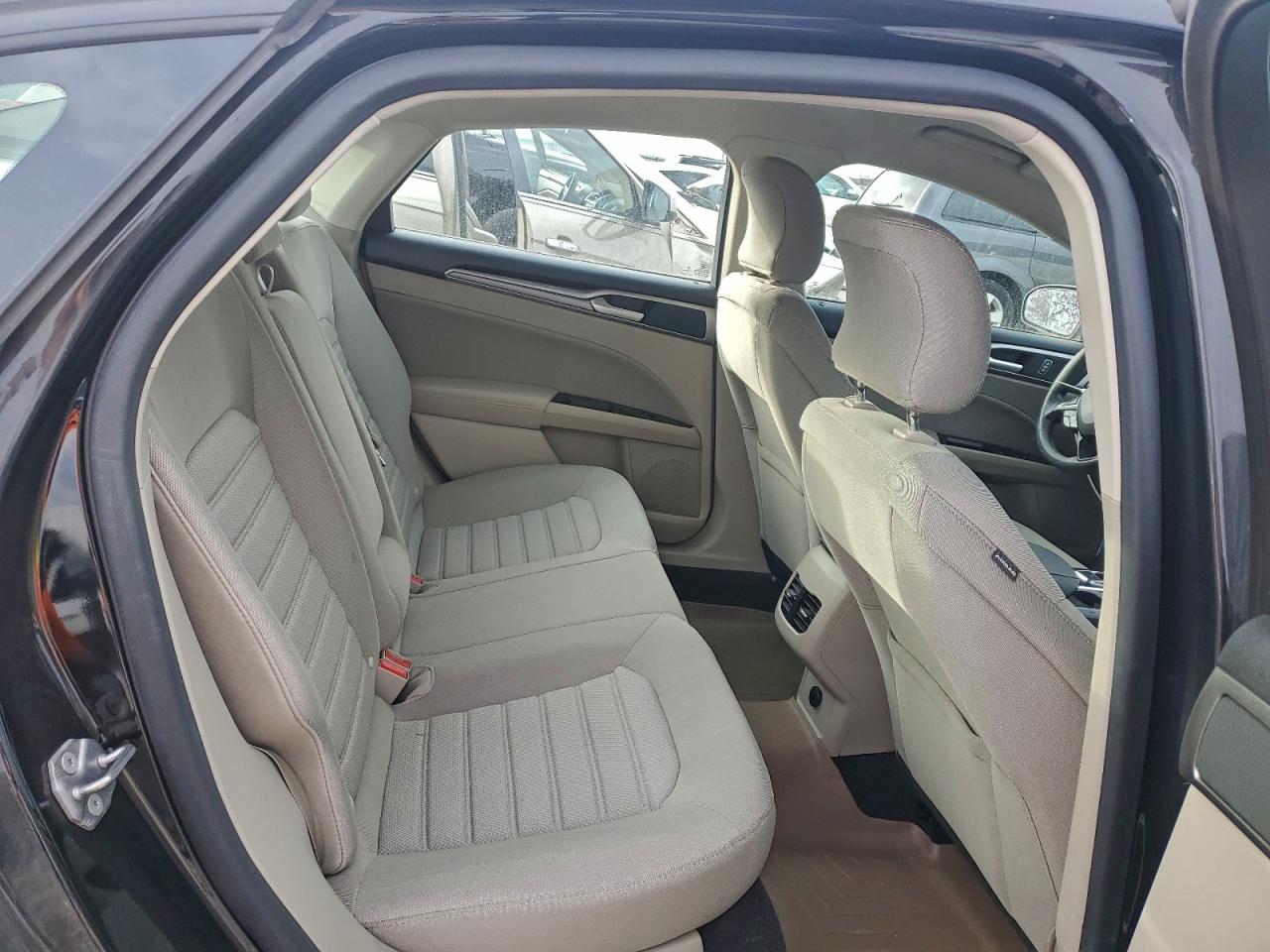 2019 Ford Fusion Se VIN: 3FA6P0HDXKR249640 Lot: 93348275