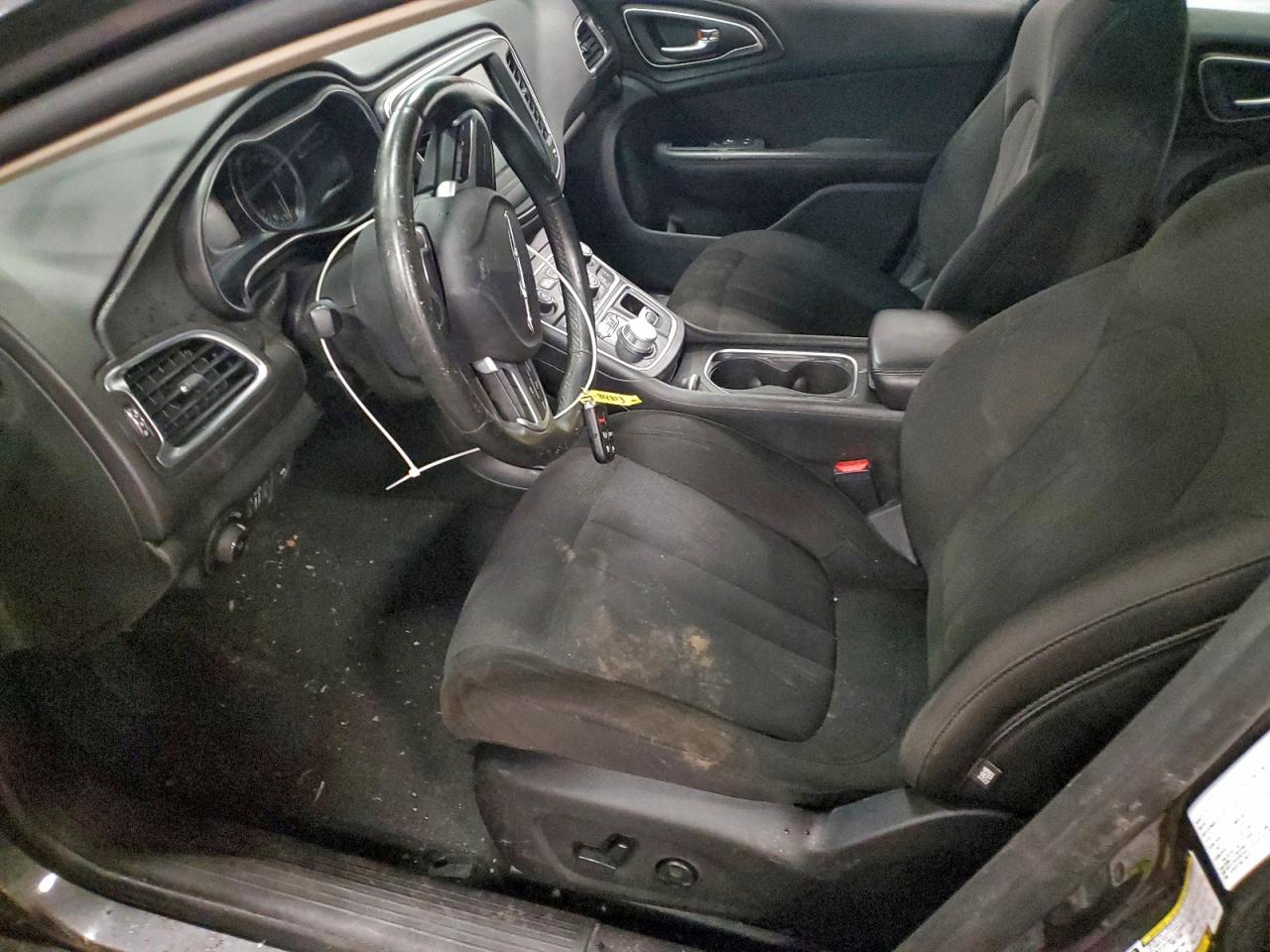 2015 Chrysler 200 Limited VIN: 1C3CCCAB1FN513151 Lot: 94392305