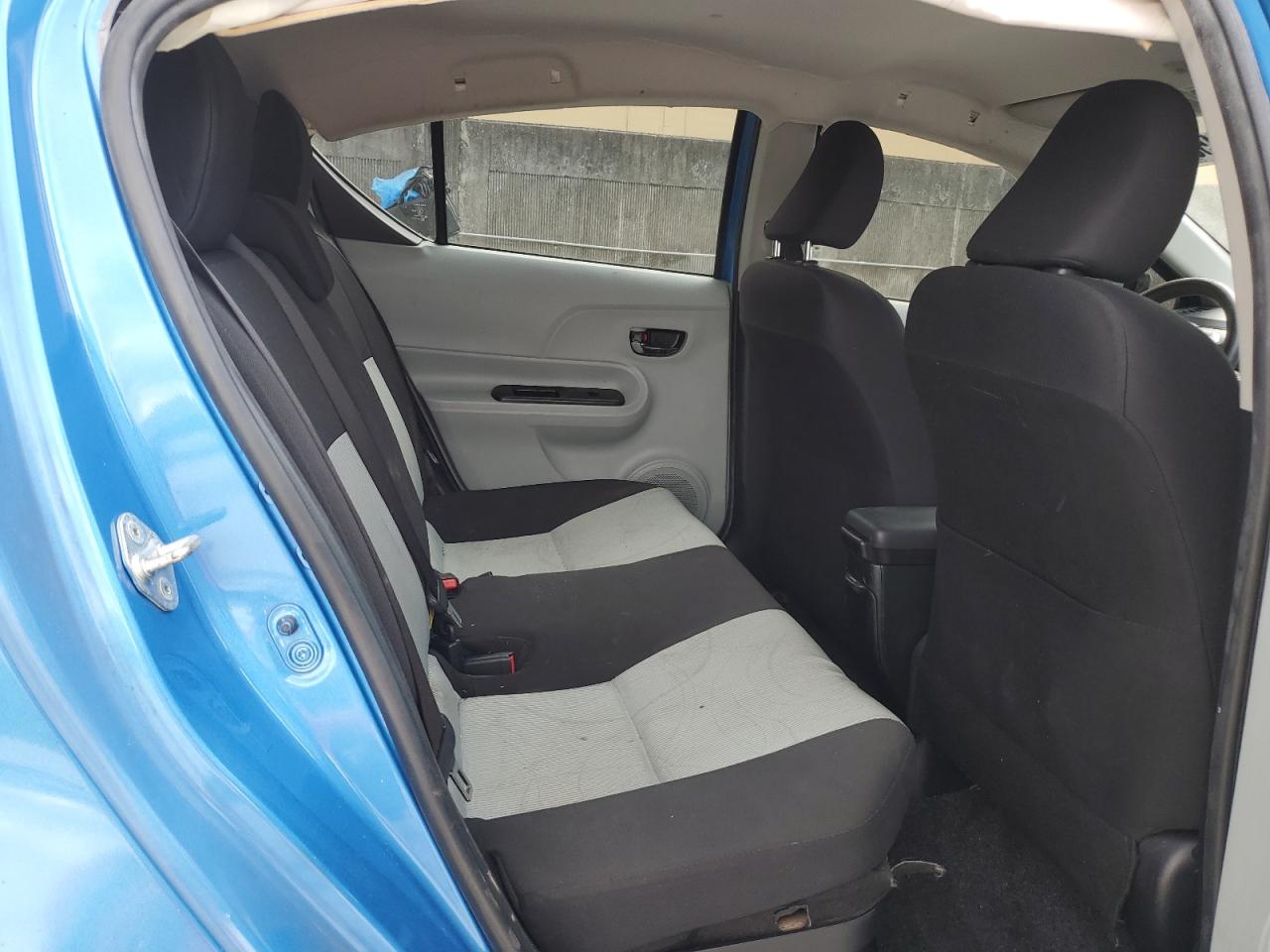 2012 Toyota Prius C VIN: JTDKDTB30C1021709 Lot: 91455645