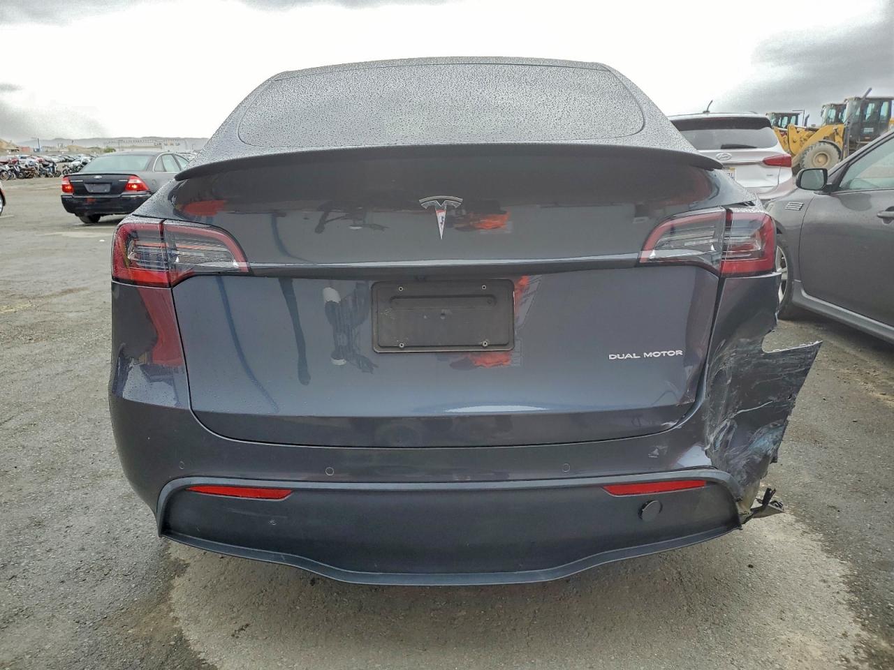 2020 Tesla Model Y VIN: 5YJYGDEE6LF013691 Lot: 93940725