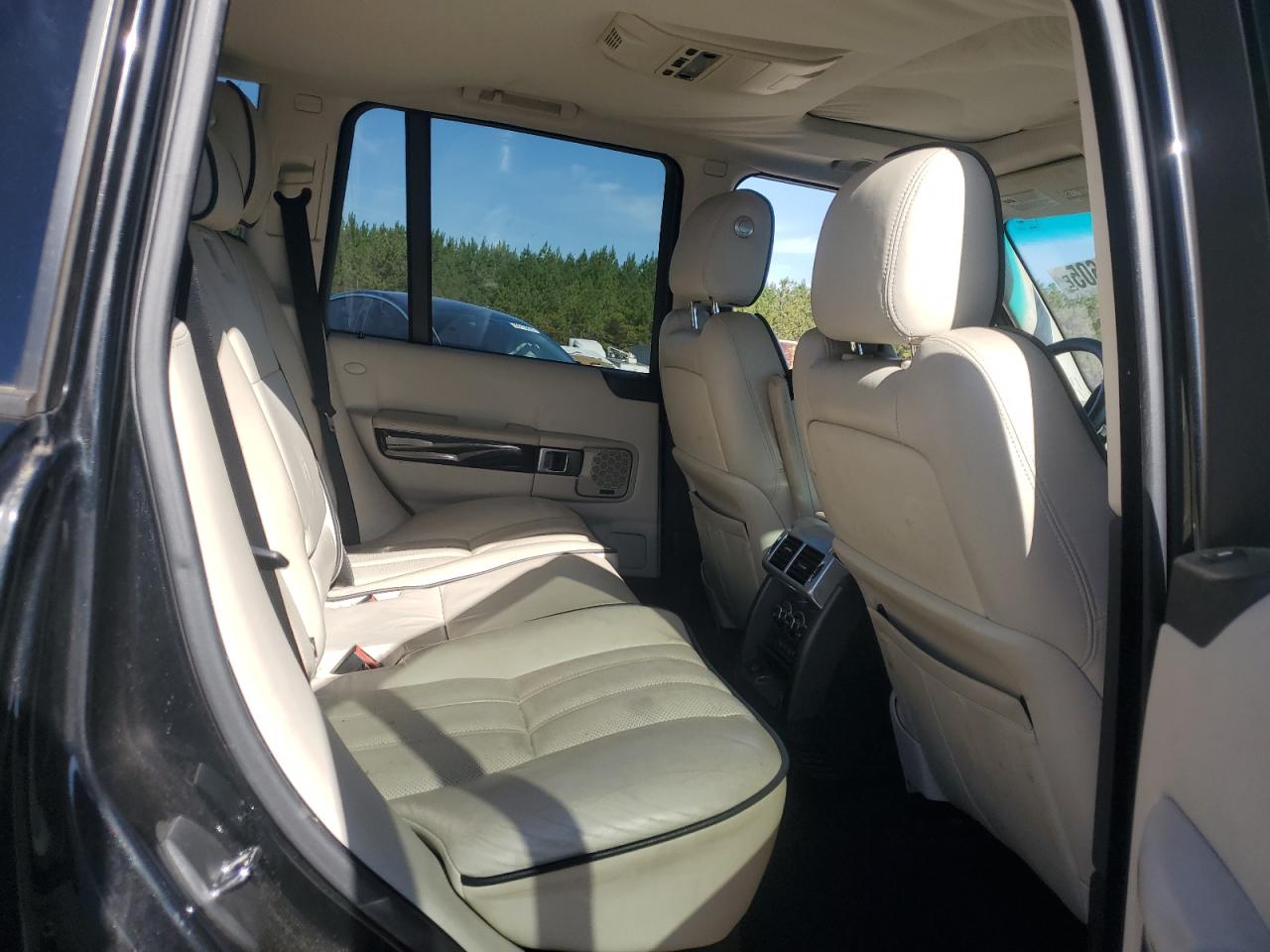 2010 Land Rover Range Rover Hse Luxury VIN: SALMF1E4XAA327284 Lot: 92009605