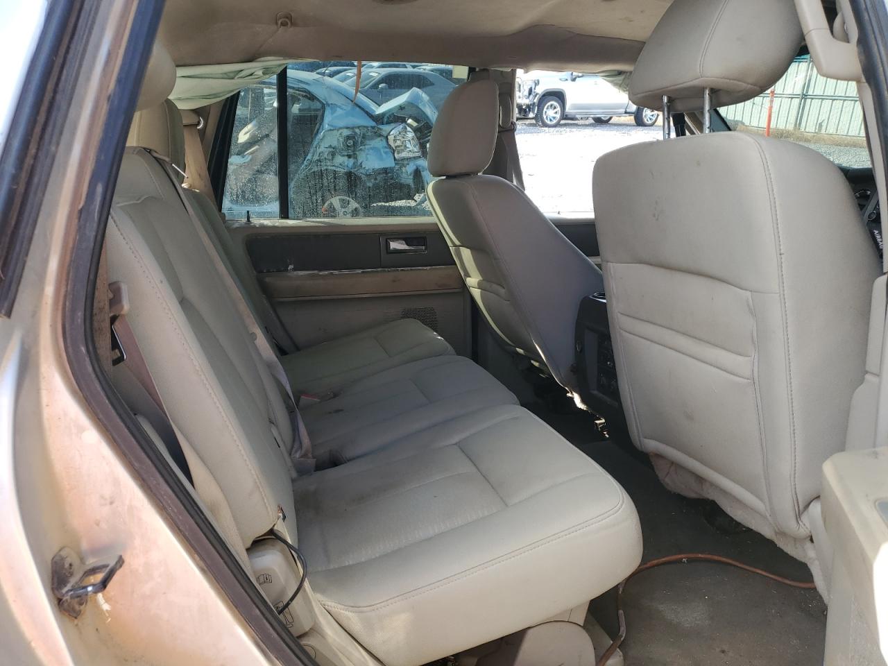 2010 Ford Expedition Xlt VIN: 1FMJU1F58AEA94260 Lot: 92676915