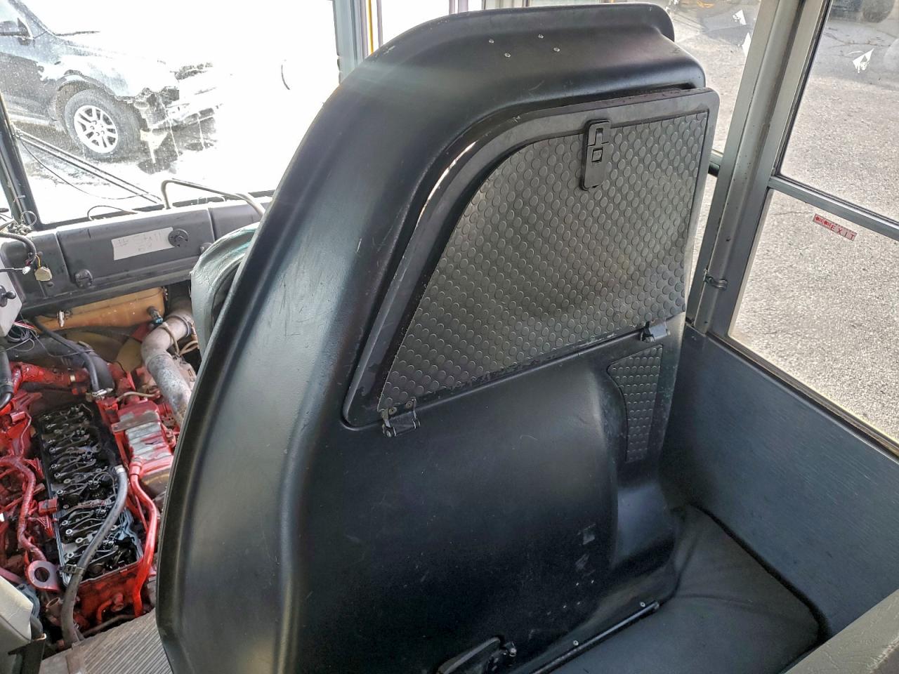 2014 Thomas Saf-T-Liner Efx - School Bus VIN: 1T88U9E23E1272354 Lot: 92332415