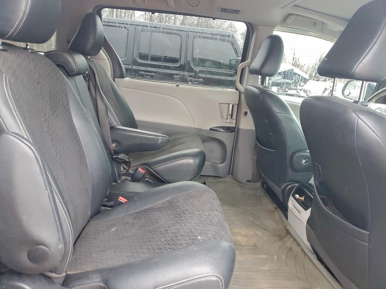 2014 Toyota Sienna Sport VIN: 5TDXK3DC9ES451916 Lot: 92425065