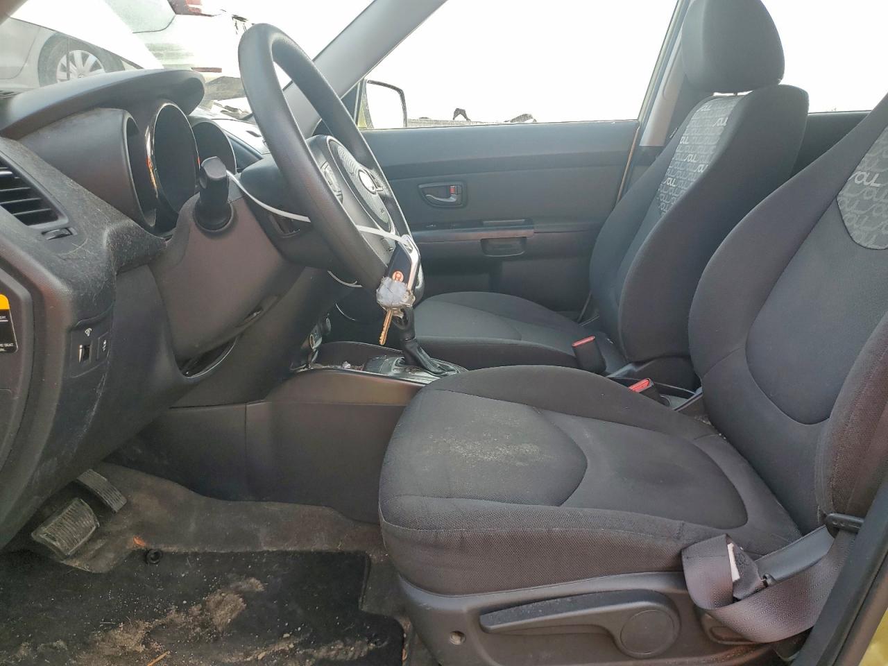 2011 Kia Soul + VIN: KNDJT2A25B7224558 Lot: 92900935