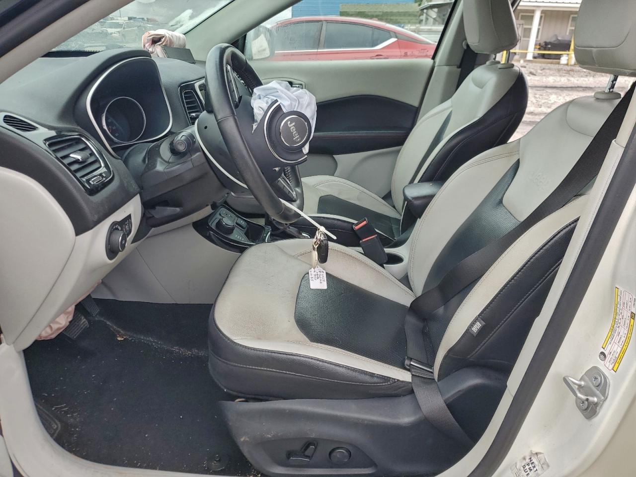 2018 Jeep Compass Limited VIN: 3C4NJDCB0JT397933 Lot: 93965355