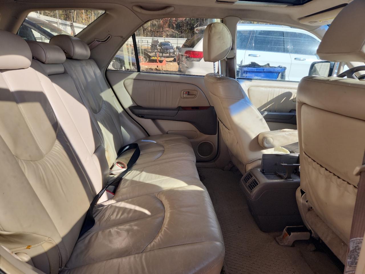 1999 Lexus Rx 300 VIN: JT6HF10U5X0026735 Lot: 92407275