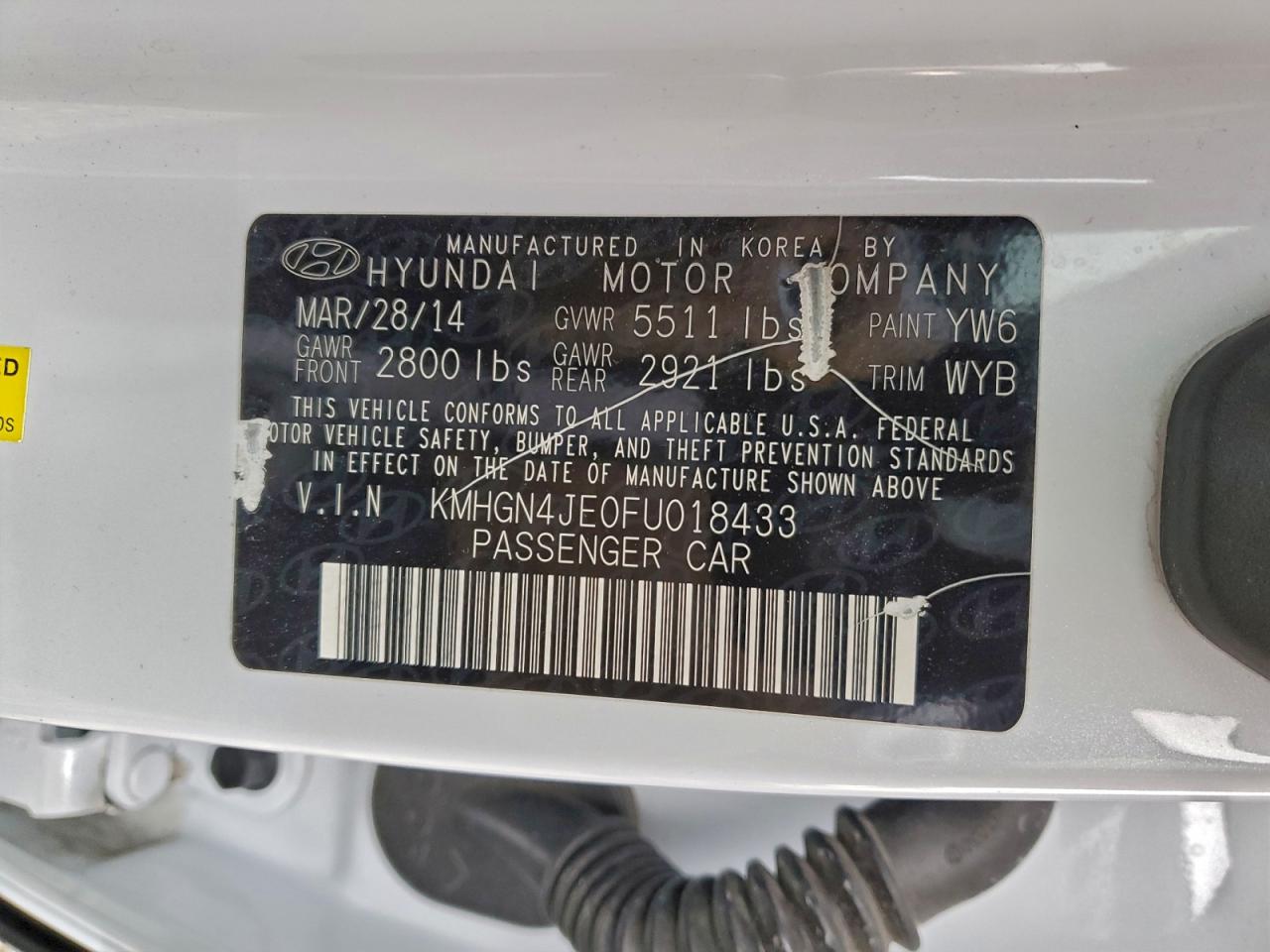 2015 Hyundai Genesis 3.8L VIN: KMHGN4JE0FU018433 Lot: 93482445