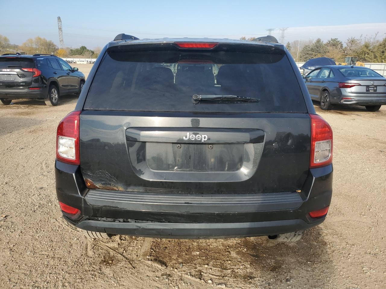 2011 Jeep Compass Sport VIN: 1J4NT1FB5BD208392 Lot: 90404755