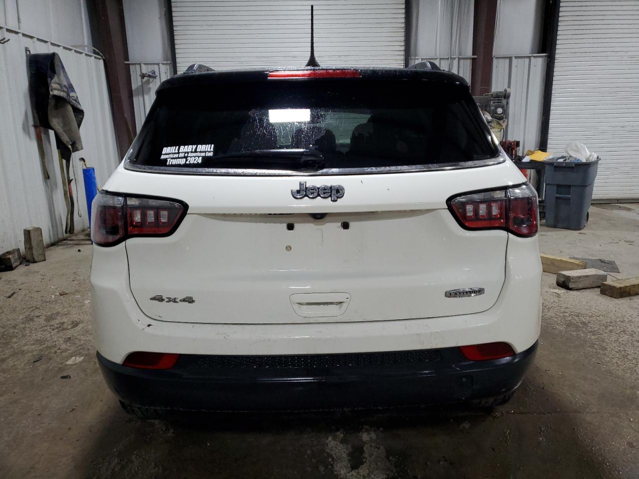2018 Jeep Compass Latitude VIN: 3C4NJDBB2JT113493 Lot: 91785245
