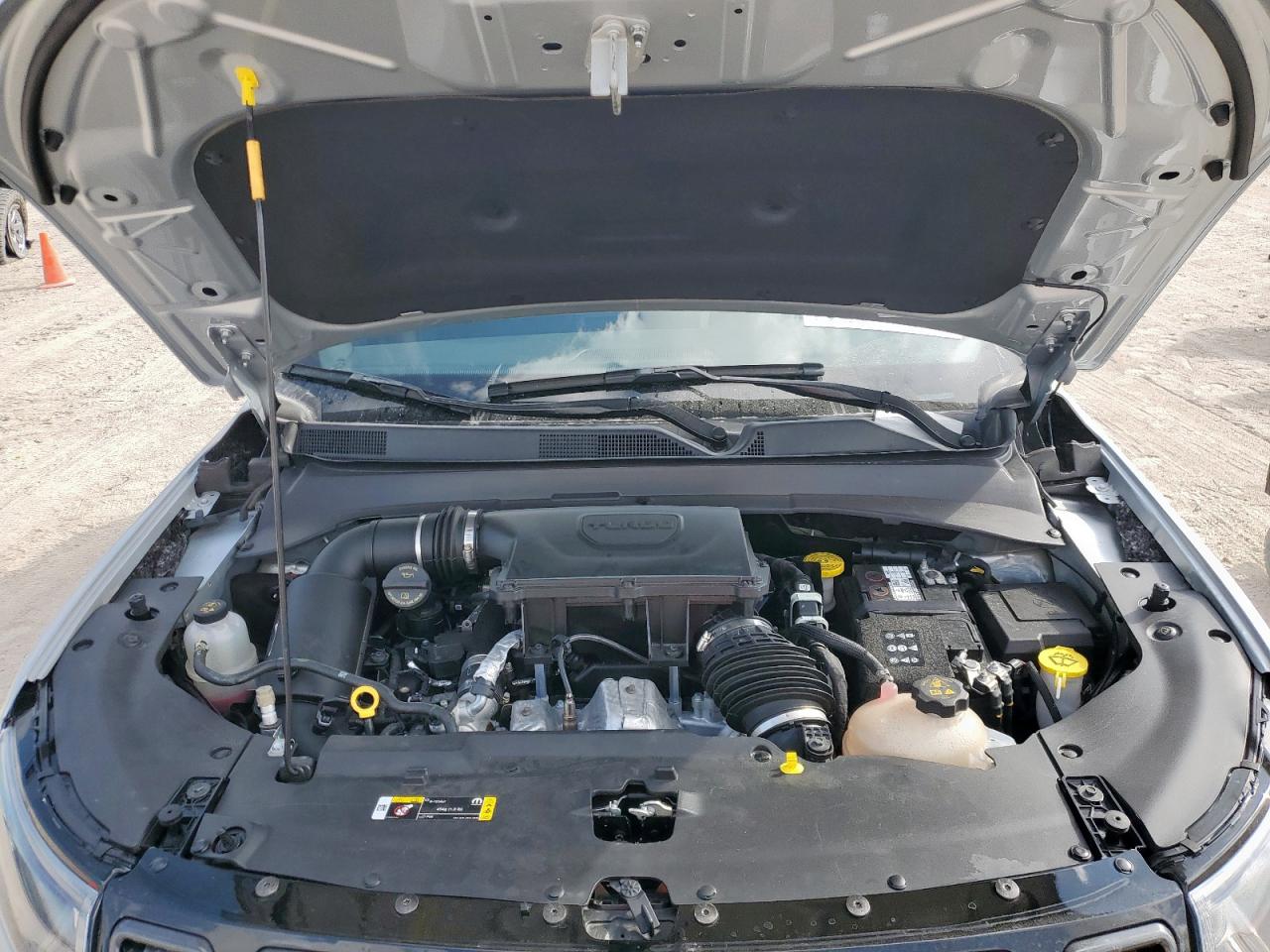 2025 Jeep Compass Latitude VIN: 3C4NJDBN3ST553282 Lot: 92690215