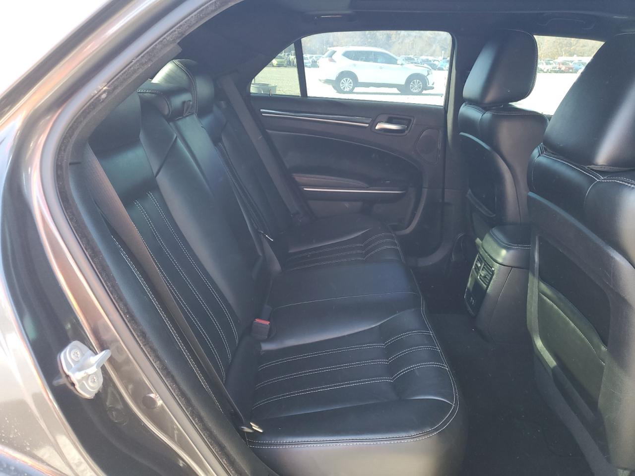 2023 Chrysler 300 S VIN: 2C3CCABG3PH537606 Lot: 92165605