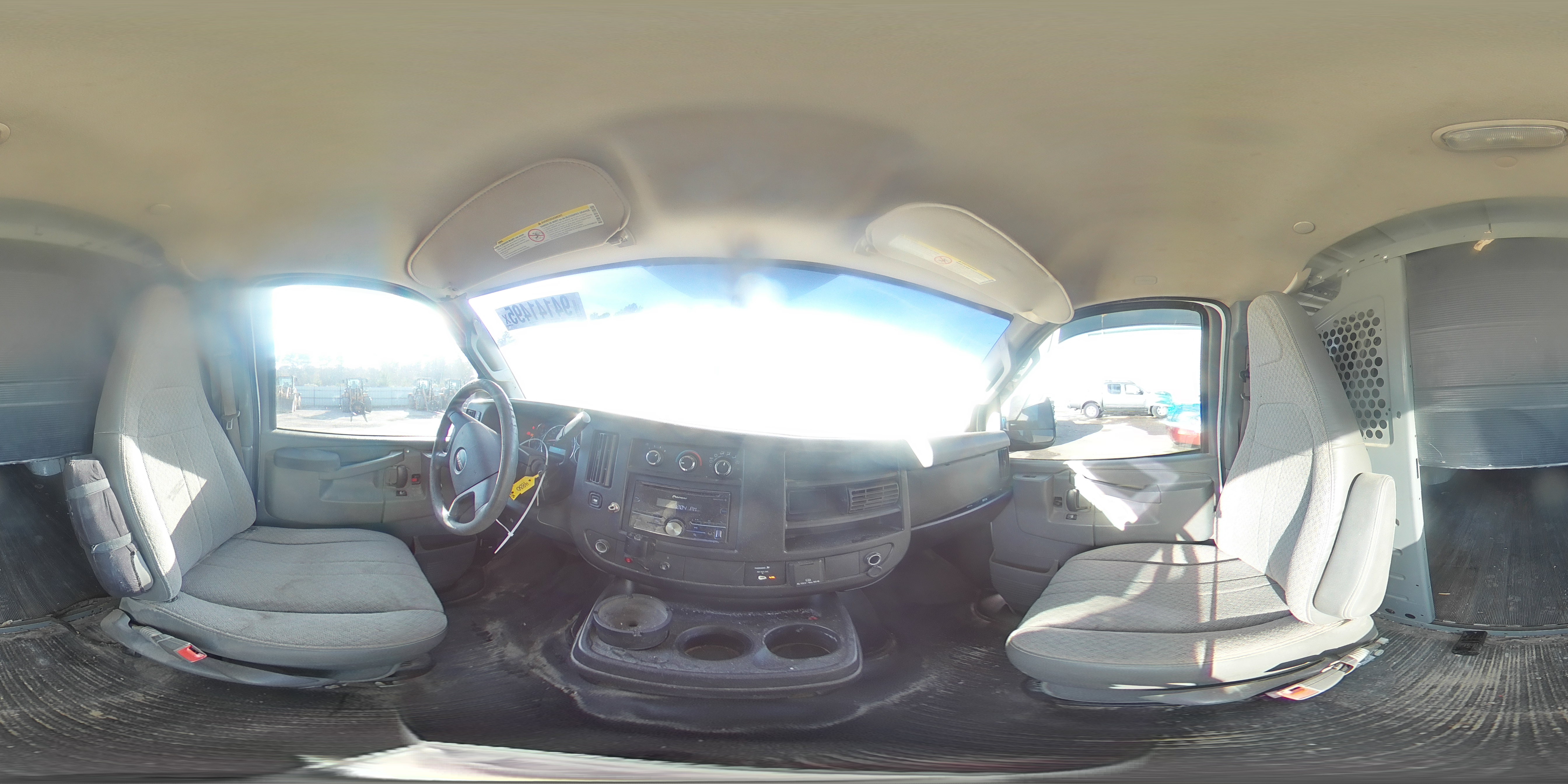 2017 GMC Savana Cargo 2500 13 VIN: 1GTW7AFF5H1904830 Lot: 94141495