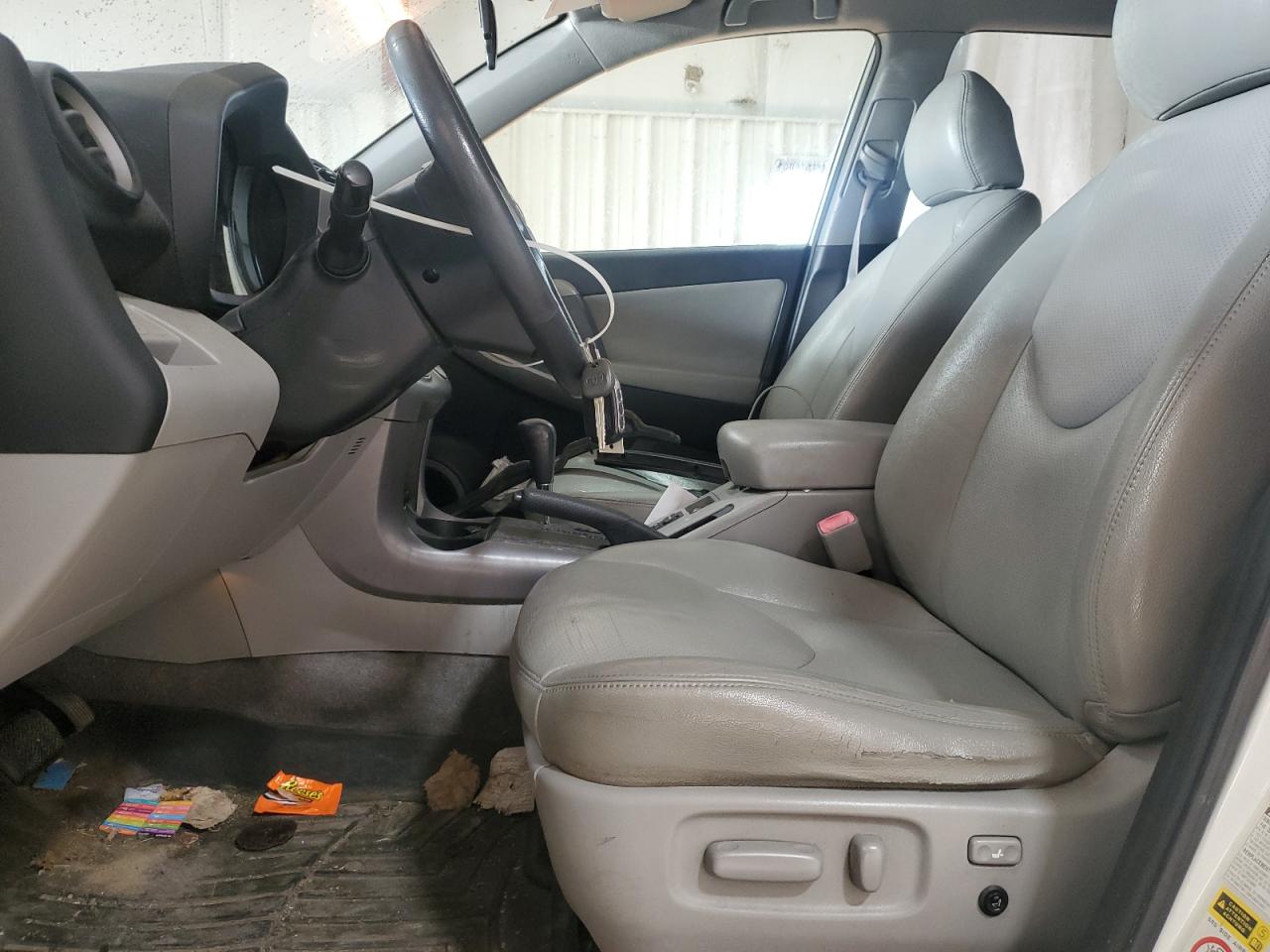 2007 Toyota Rav4 Limited VIN: JTMBD31V475060711 Lot: 93219835