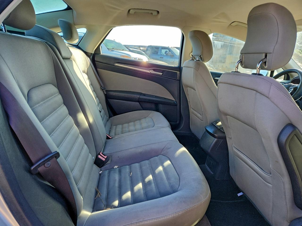 2013 Ford Fusion S VIN: 3FA6P0G76DR260651 Lot: 93274235